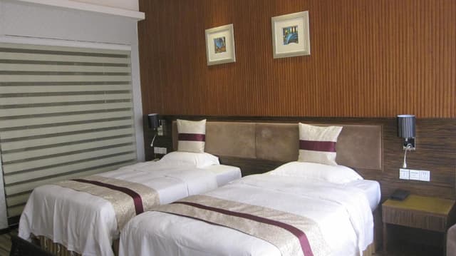 Business Twin Room