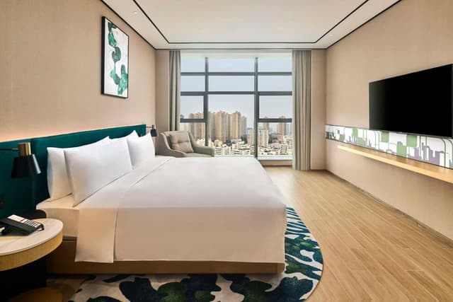 KING DELUXE SUITE WITH BALCONY