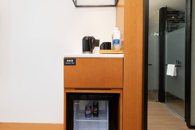 Deluxe Room, 1 King Bed