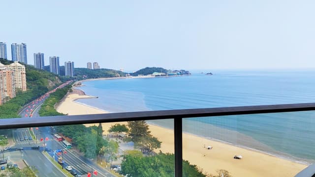 Premier Sea View