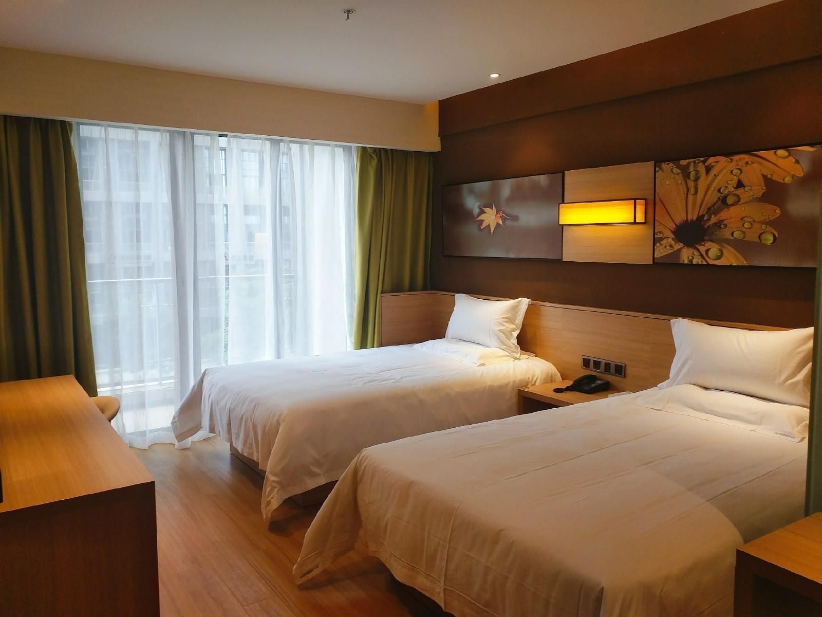 IU Hotel Chongqing Fengdu Pingdu Avenue0