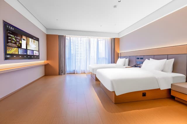 Huazhu - Business Twin Room