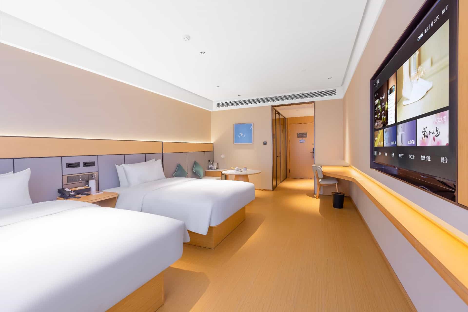 โรงแรมจี๋ ฉงชิ่ง ลี่เจียทัว ถ.ปาปิน ริมแม่น้ำ โรงแรมจี๋ ฉงชิ่ง ลี่เจียทัว ถ.ปาปิน ริมแม่น้ำ