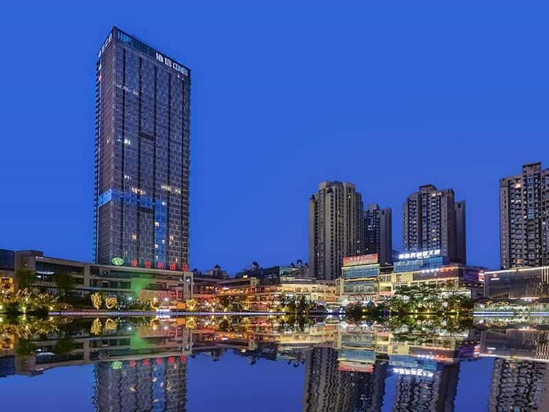 โรงแรมเวียนนา ฉงชิ่ง สถานีรถไฟความเร็วสูงหยงเฉวียน ทะเลสาบซิงหลง