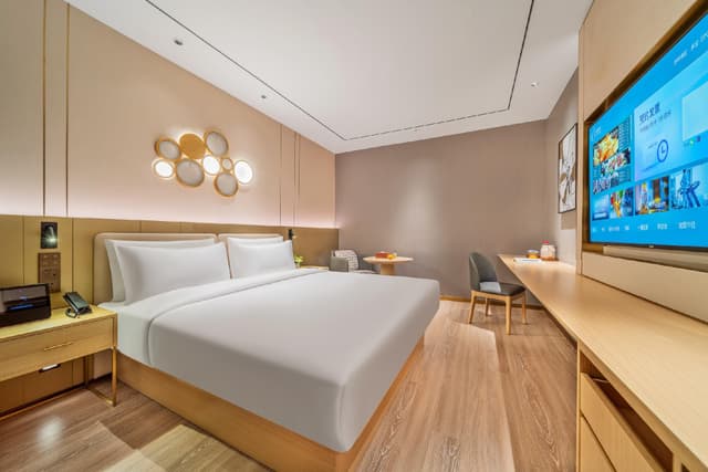 Huazhu - Yueruo Liujin Bed Room