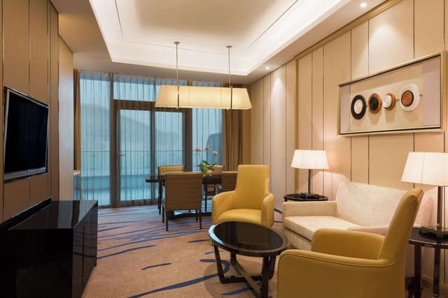 Suite, 1 King Bed (Wyndham Suite)