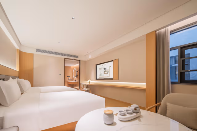 Huazhu - Deluxe Family Room