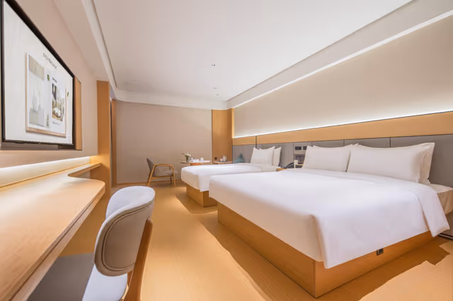 Huazhu - Deluxe Family Room