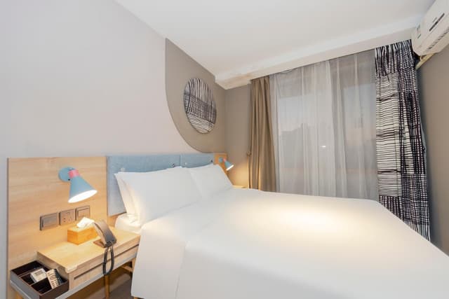 HOM - Business 1 Bed Room