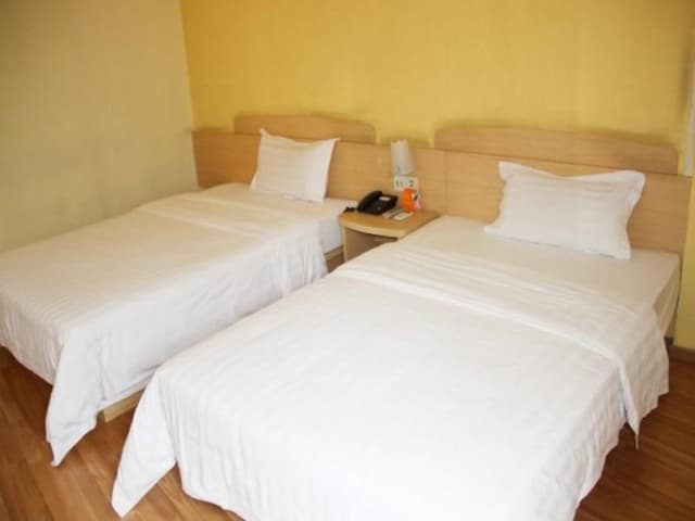 Corporate Twin, Guest room, 2 Twin/Single Bed(s), City view