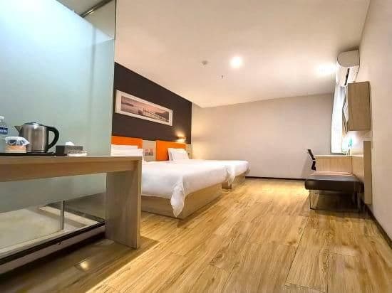 Featured Twin Room