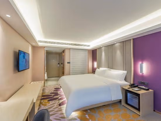 Business King Size Bed Room