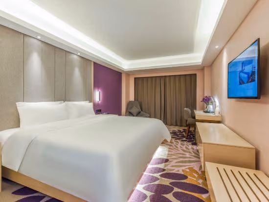 Business King Size Bed Room