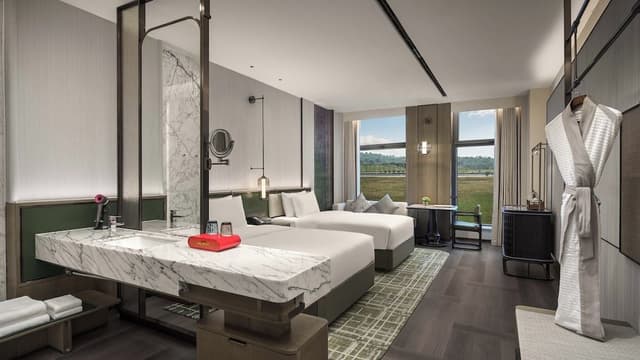 Standard Room, 2 Double Beds, Accessible Bathtub
