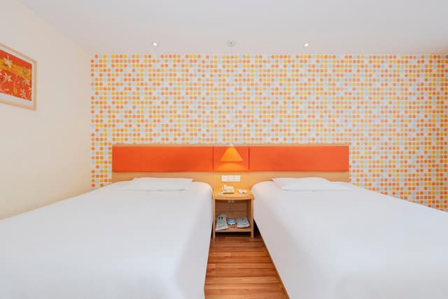 HOM - Twin Bed Room