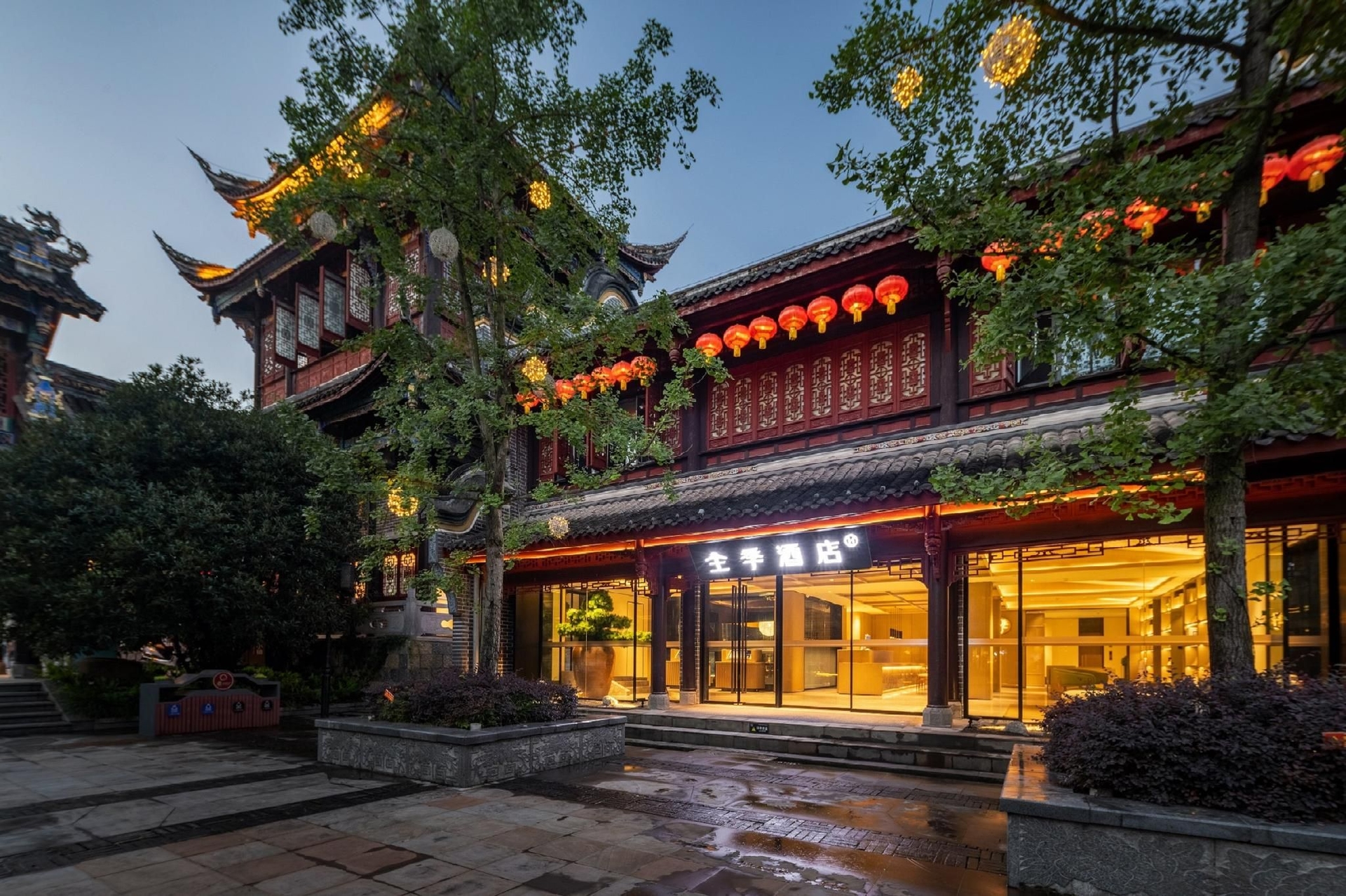 โรงแรมจี ฉงชิ่ง ปี้ซาน ซีบู สวนเสี่ยวหู่ (Ji Hotel Chongqing Bishan CBD Xiuhu Park)0