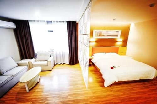 โรงแรมเซเว่นเดย์ส พรีเมียม ฉงชิ่ง ตงเลี่ยง สแควร์ (7Days Premium Chongqing Tongliang Square)3