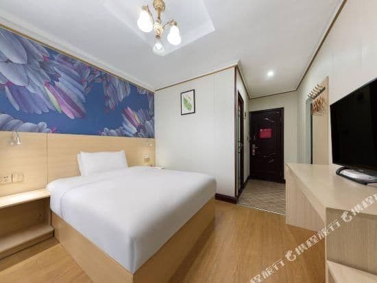 PAI Huixuan Bed Room
