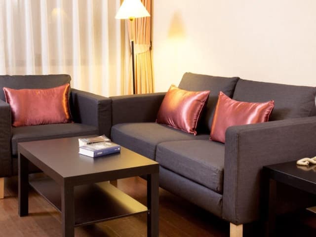 1 Bedroom Suite Twin Bed