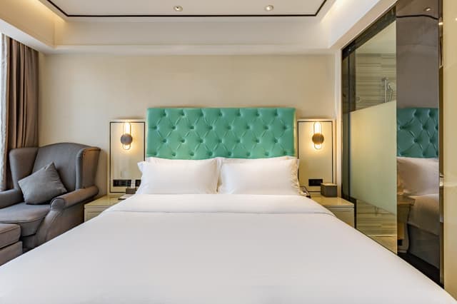 Rezen - Deluxe 1 Bed Room