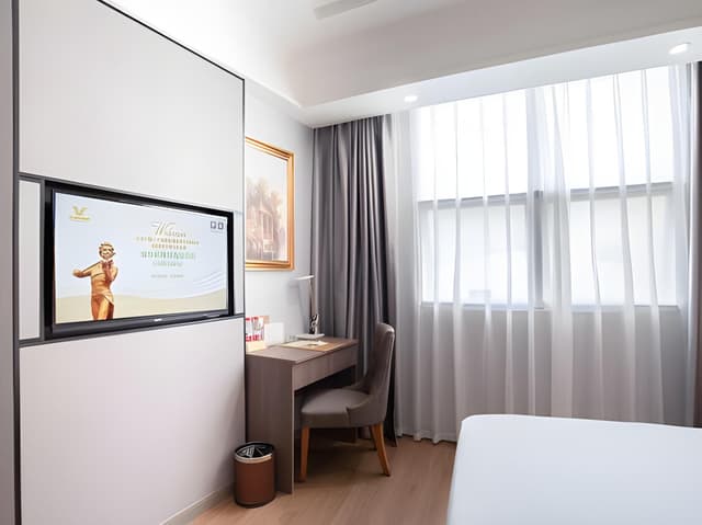 WH - Superior Bed Room