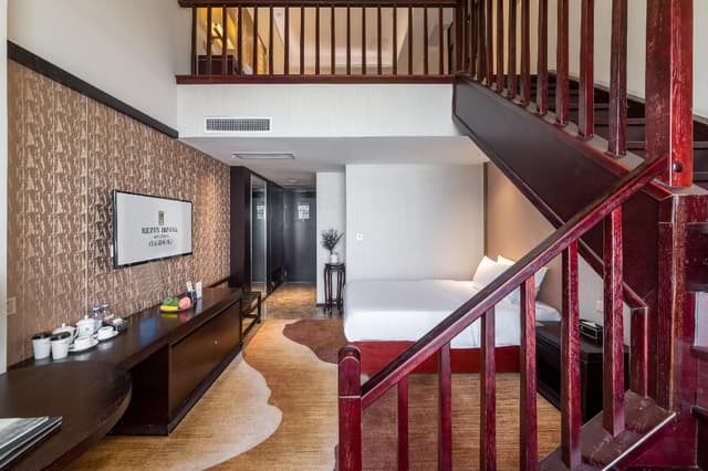 Duplex Family Kids Room