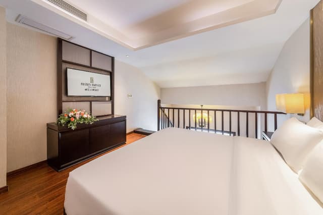 Duplex Family Kids Room