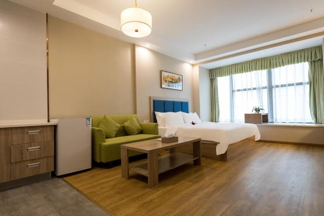 Huazhu - Superior BedRoom