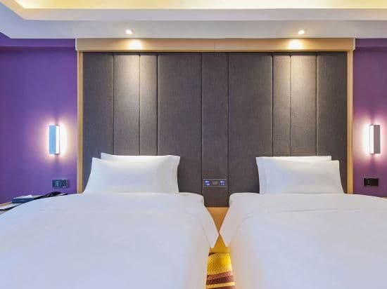 Twin Deluxe Room