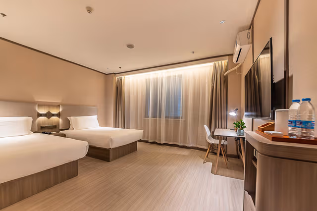 Huazhu - Twin Room