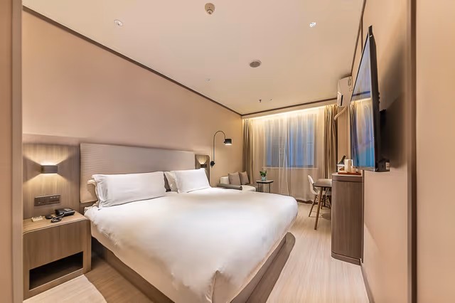 Huazhu - Business Bed Room