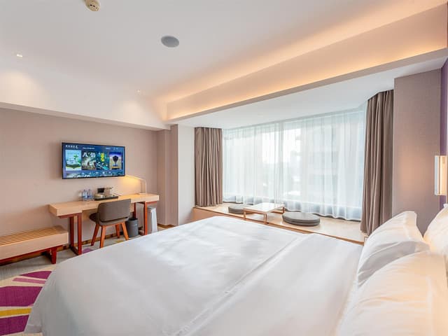 WH - 1 Bed Room with Garden Vieiw
