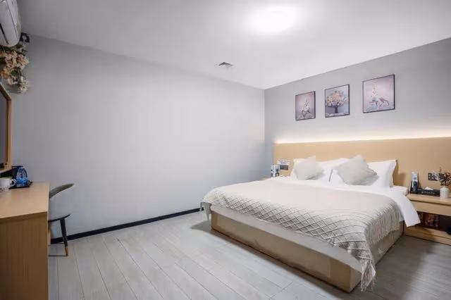 WH -Light Enjoyment Bed Room