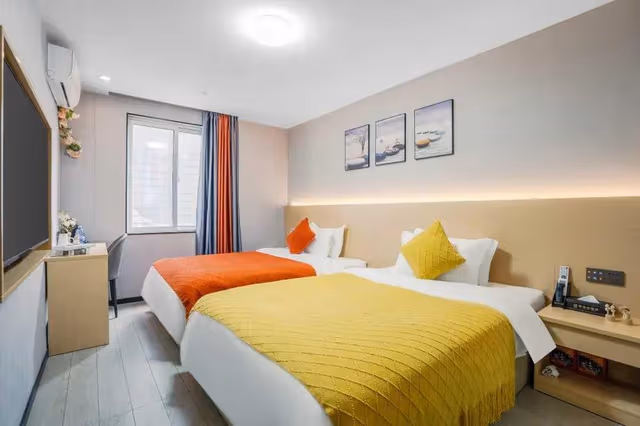 2 Bed Twin Superior Room