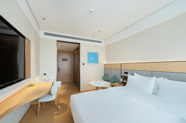 Huazhu - Superior BedRoom