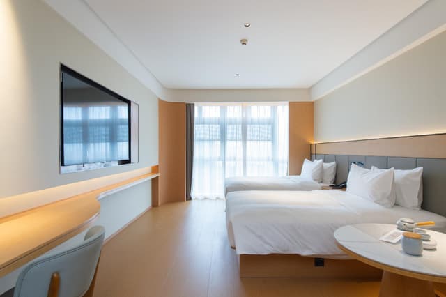 Huazhu - Business Twin Room