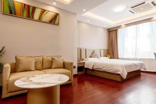 Queen Bed Room