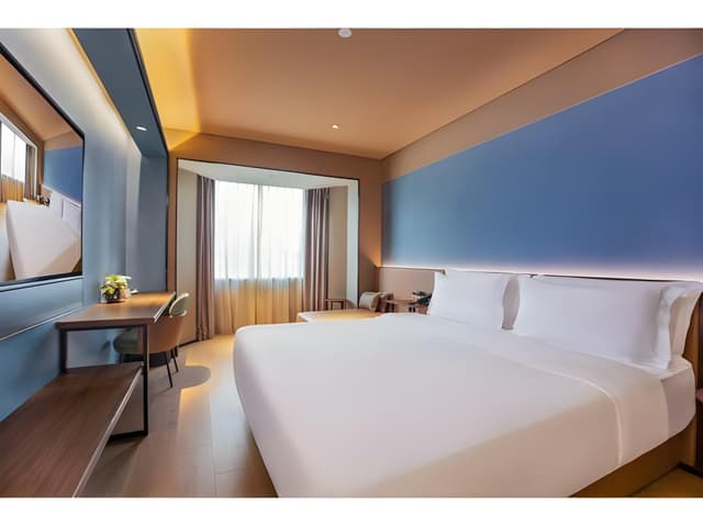 Queen Room