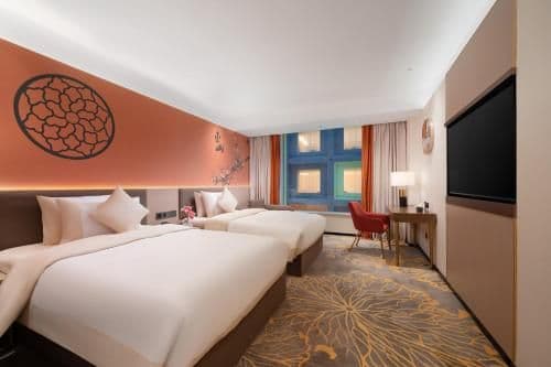 Elegant Twin Room
