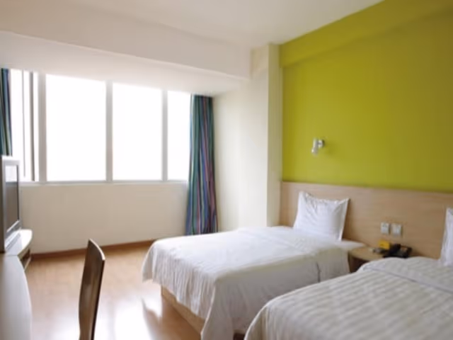 7 Days - Zizhu Twin Room