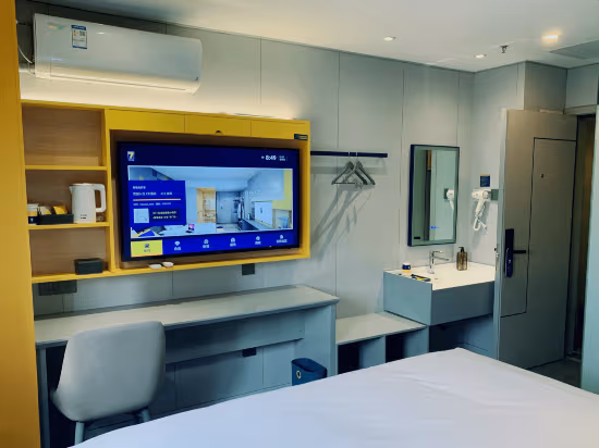 Economy Room