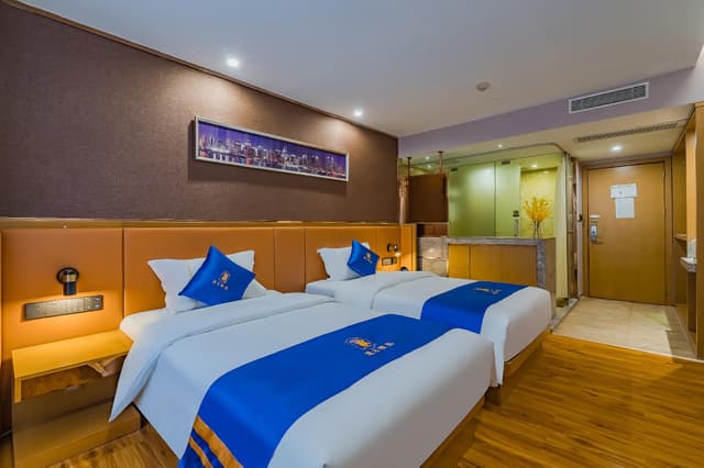 2 Bed Twin Superior Room
