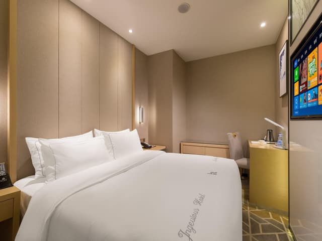 Select Double Room