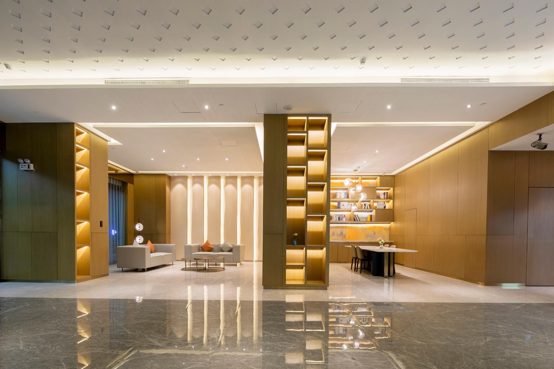 Orange Hotel Guangzhou Shiling Leather City4