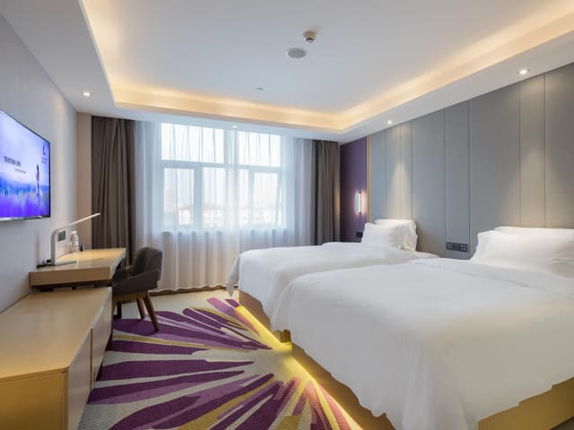 Twin Deluxe Room