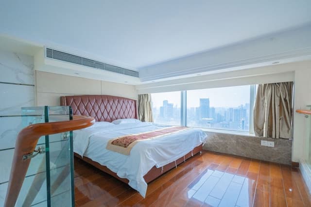 Duplex Deluxe Two-bedroom Suite