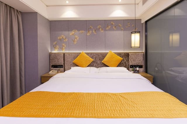 Luxury Double Room, 1 Queen Bed, Accessible, Non Smoking