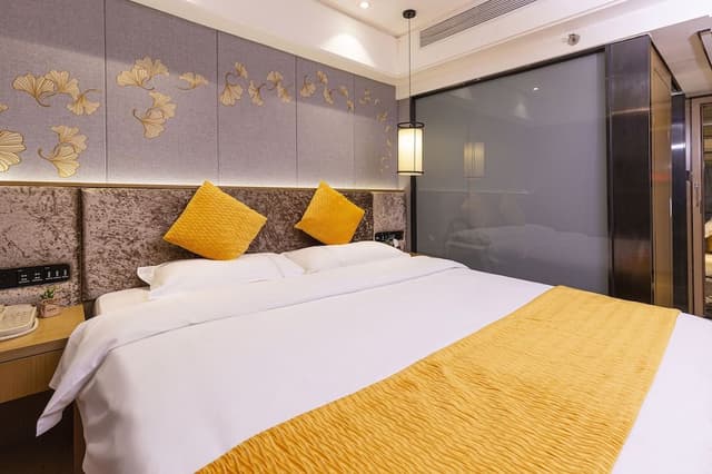 Luxury Double Room, 1 Queen Bed, Accessible, Non Smoking