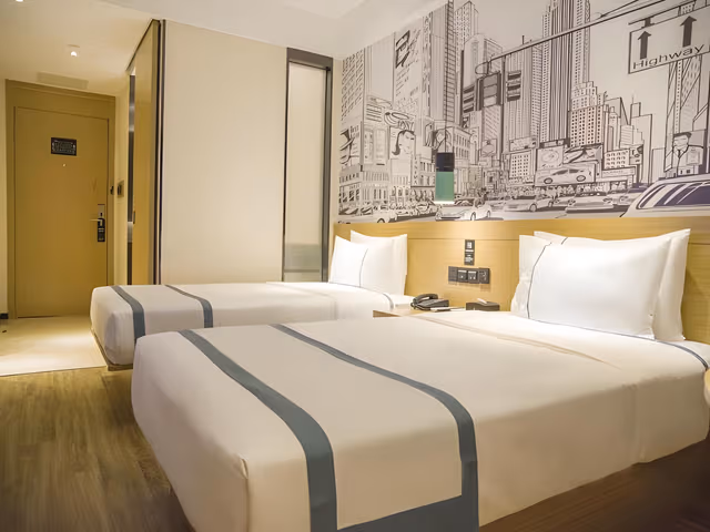 Twin Beds Standard Room