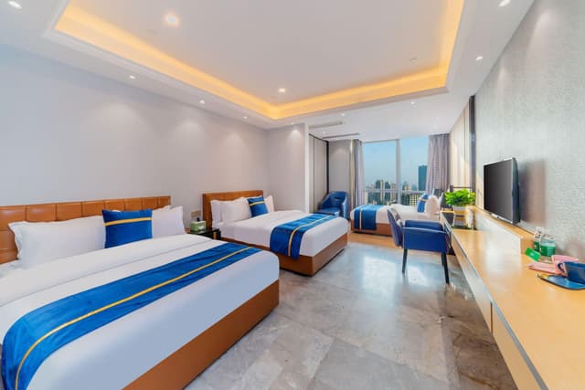 Triple Room with View